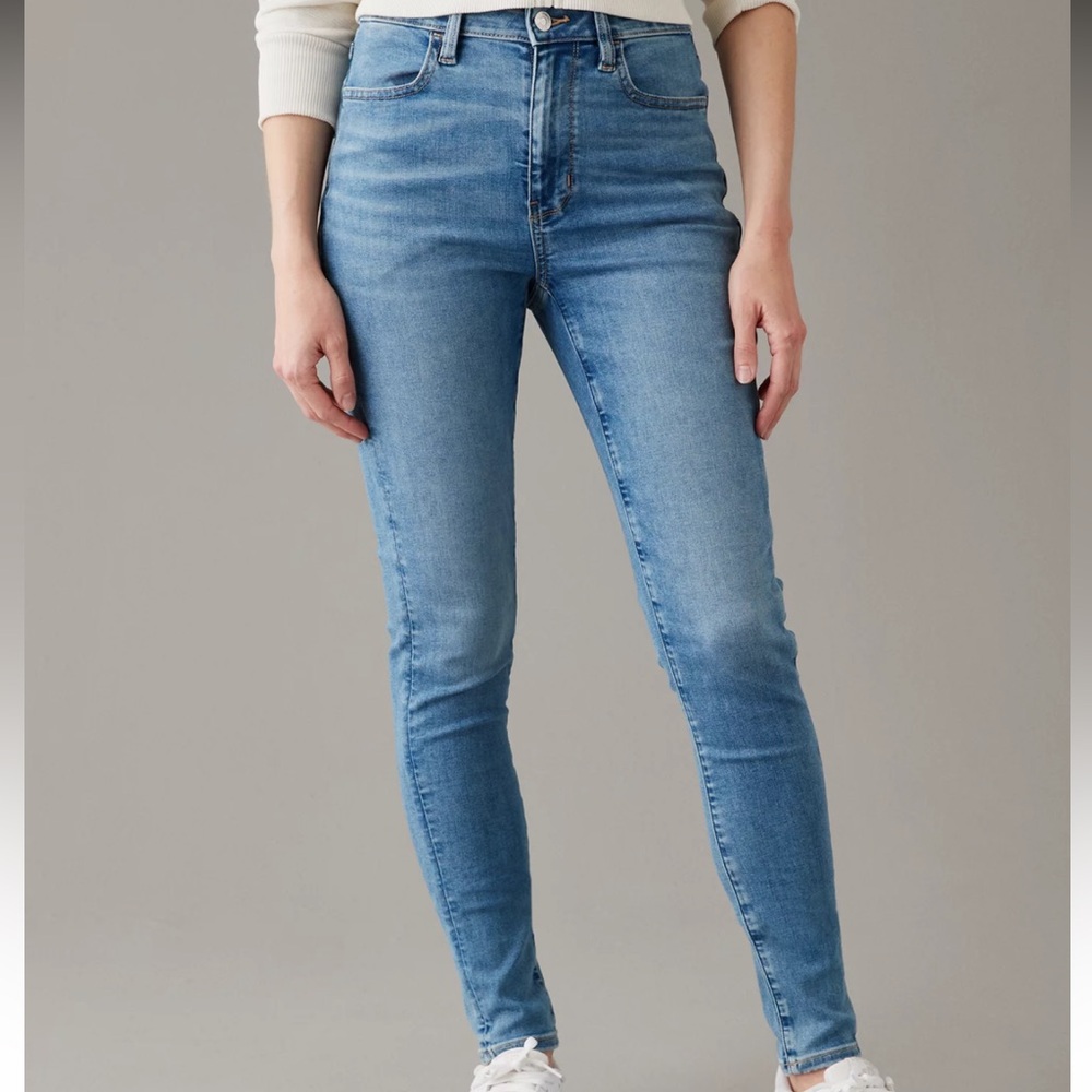 American Eagle Outfitters Light Blue Super Stretch Skinny Jeans